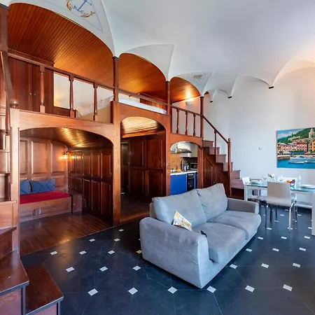 Sea View House - Happy